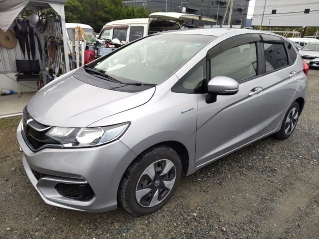 3711 Honda Fit GP5 2018 г. (LUM Fukuoka Nyusatsu)