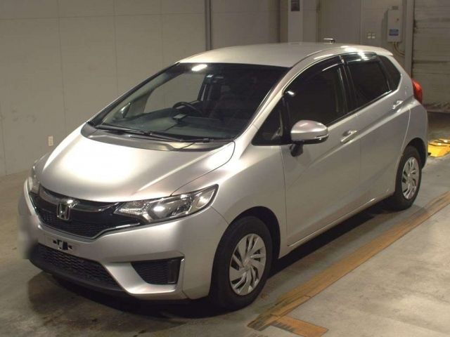 400 Honda Fit GK3 2017 г. (TAA Kyushu)