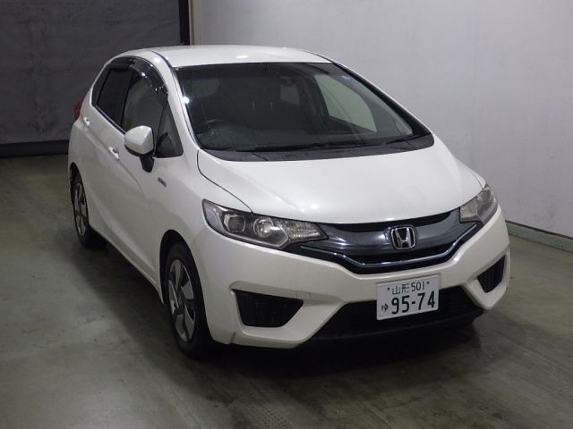 40135 Honda Fit GP5 2013 г. (Honda Sendai)