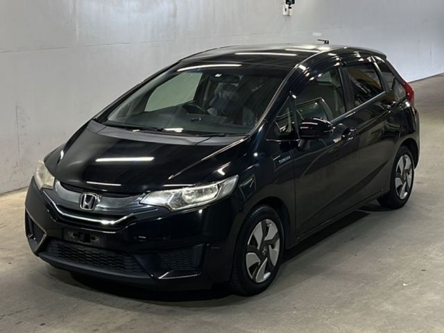 4122 Honda Fit GP5 2015 г. (KCAA Fukuoka)