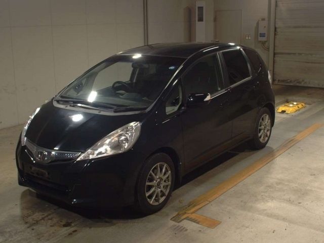 4130 Honda Fit GP1 2011 г. (TAA Kyushu)