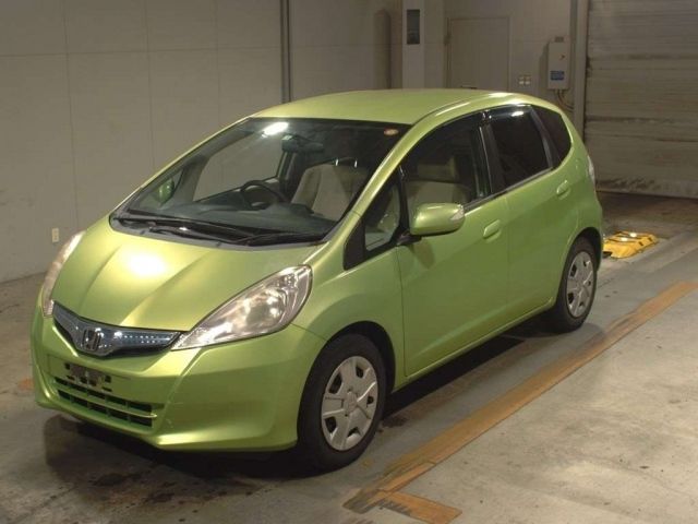 4236 Honda Fit GP1 2011 г. (TAA Kyushu)