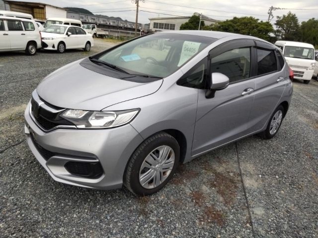 4405 Honda Fit GK3 2018 г. (LUM Fukuoka Nyusatsu)