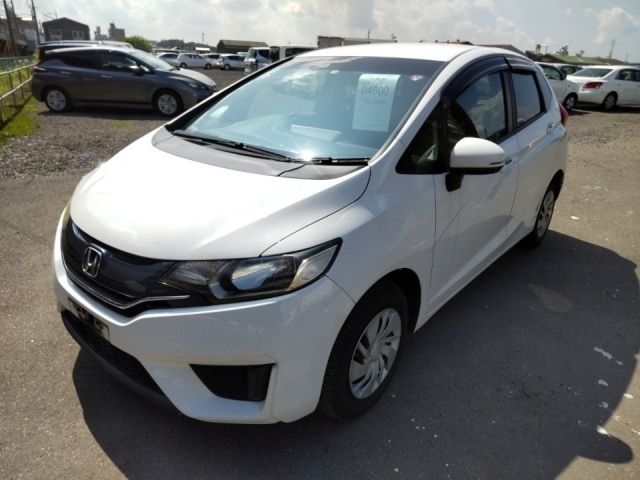 4600 Honda Fit GK3 2014 г. (LUM Nagoya Nyusatsu)