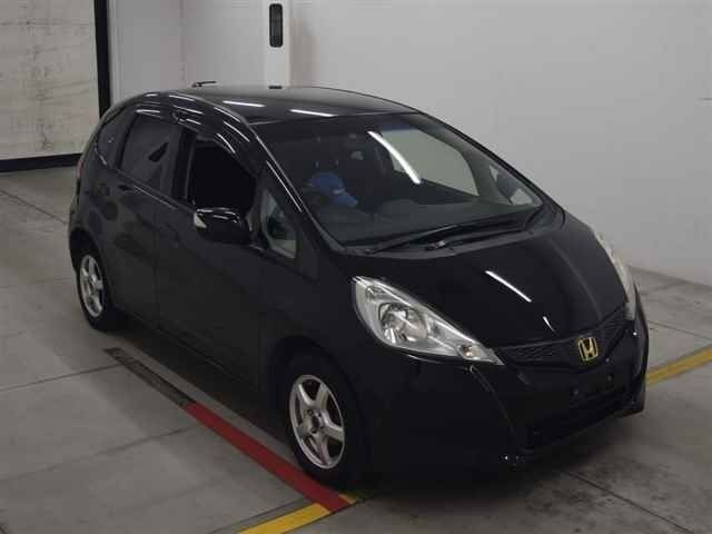 70041 Honda Fit GE6 2013 г. (MIRIVE Osaka)