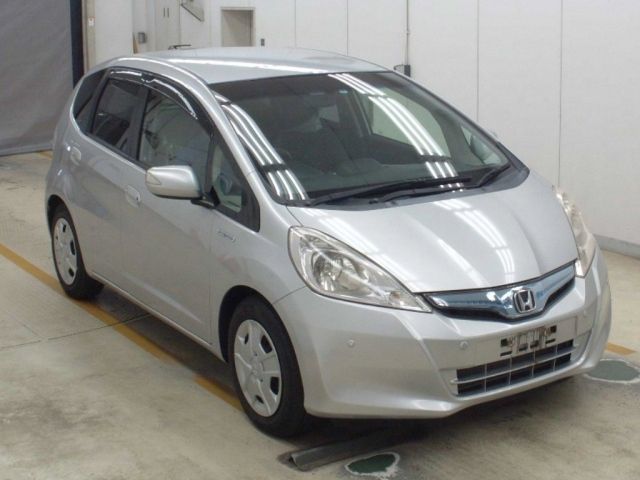 7006 Honda Fit GP1 2013 г. (NAA Osaka)