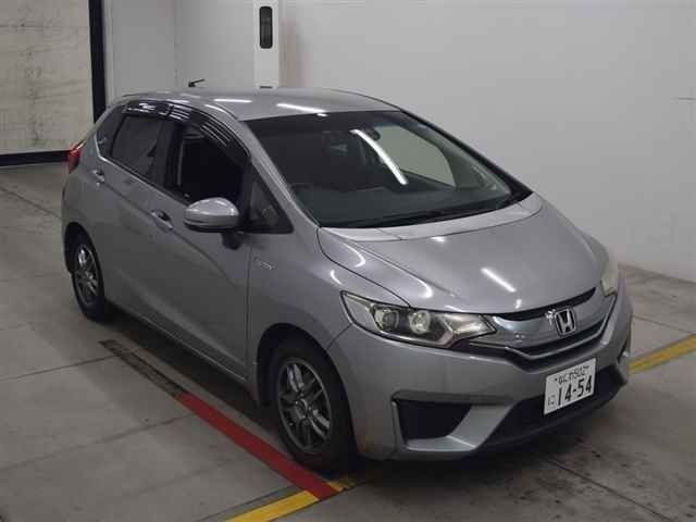 70073 Honda Fit GP5 2013 г. (MIRIVE Osaka)