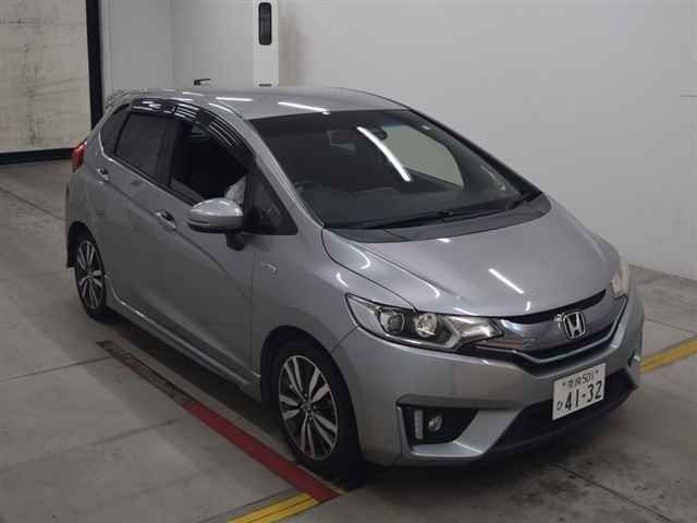 70106 Honda Fit GP5 2013 г. (MIRIVE Osaka)