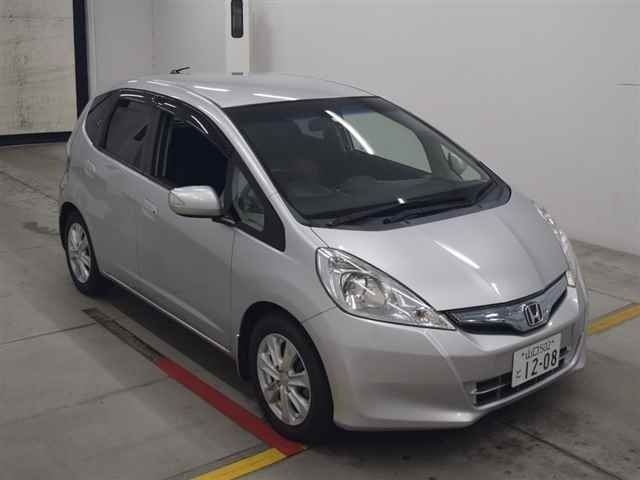 70134 Honda Fit GP1 2011 г. (MIRIVE Osaka)