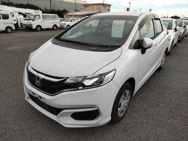 7361 Honda Fit GK3 2018 г. (LUM Kobe Nyusatsu)