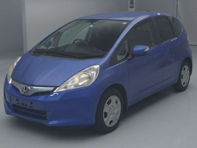 77025 Honda Fit GP1 2011 г. (TAA Chubu)