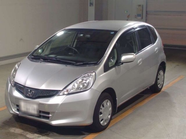 8 Honda Fit GE6 2011 г. (TAA Minami Kyushu)