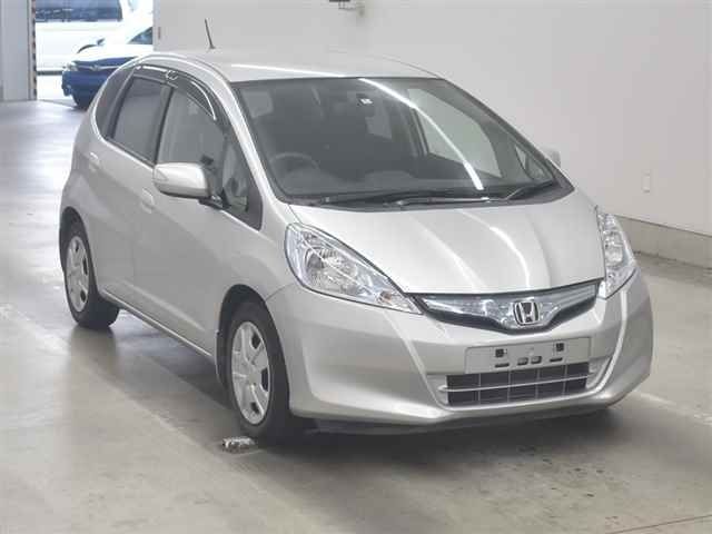 80186 Honda Fit GP1 2011 г. (MIRIVE Aichi)