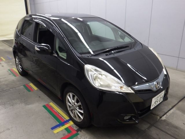 80263 Honda Fit GP1 2011 г. (Honda Kansai)