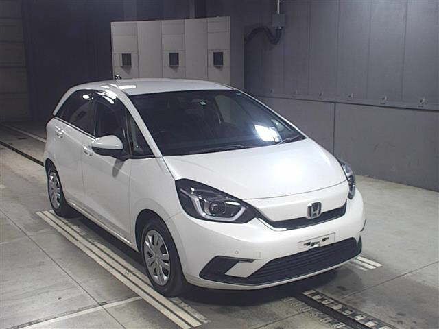 8351 Honda Fit GR3 2020 г. (JU Gifu)