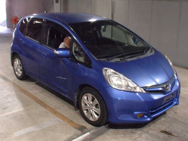 8481 Honda Fit GP1 2011 г. (JU Fukuoka)