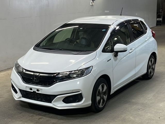 87 Honda Fit GP5 2018 г. (KCAA Fukuoka)