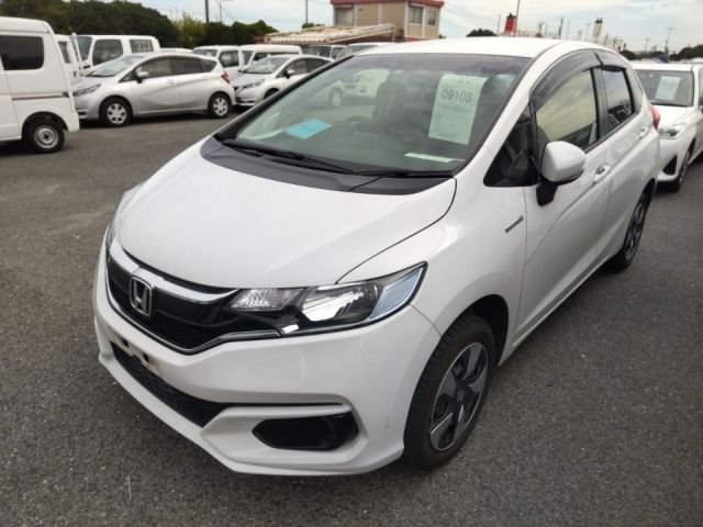 9108 Honda Fit GP6 2018 г. (LUM Kobe Nyusatsu)