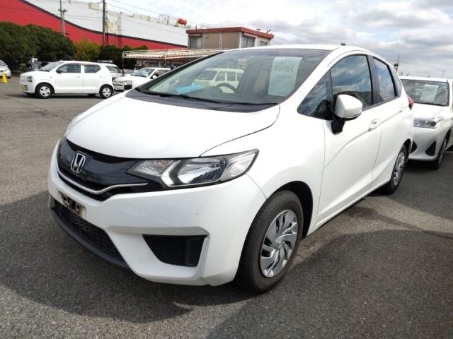 9164 Honda Fit GK3 2015 г. (LUM Kobe Nyusatsu)