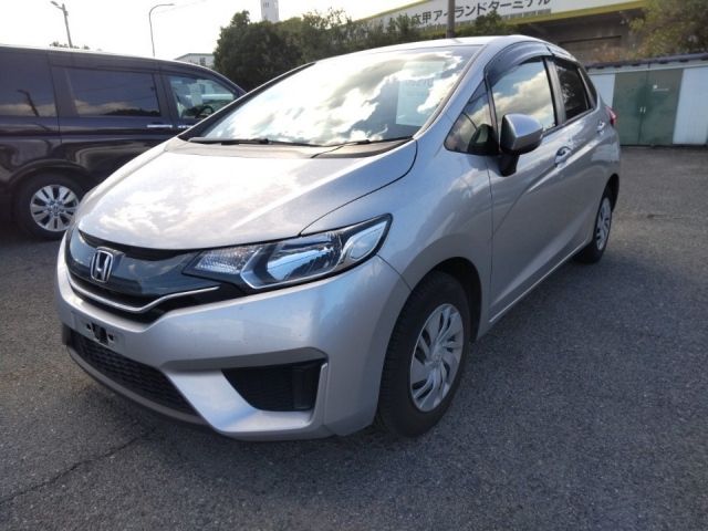 9270 Honda Fit GK3 2014 г. (LUM Kobe Nyusatsu)