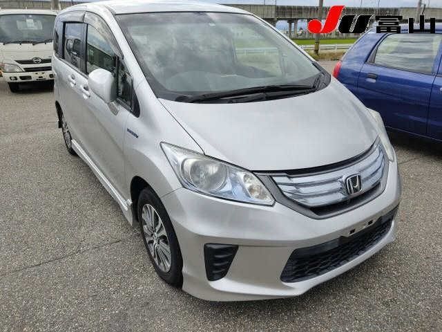 1002 Honda Freed GP3 2012 г. (JU Toyama)