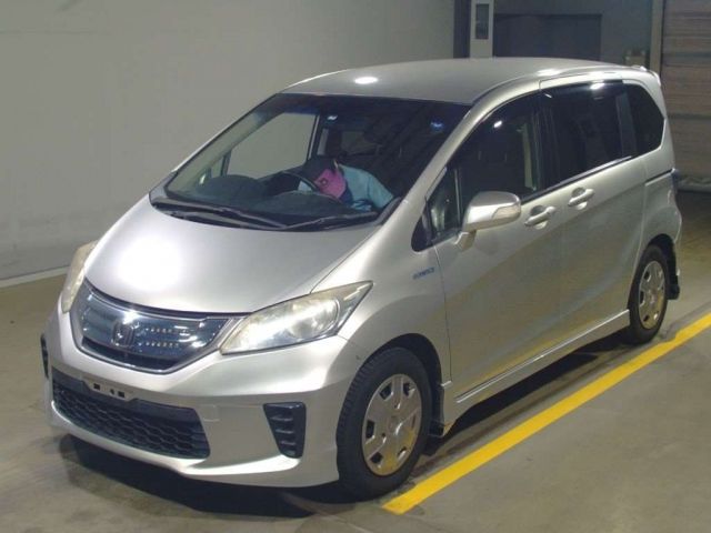 18310 Honda Freed GP3 2013 г. (TAA Yokohama)