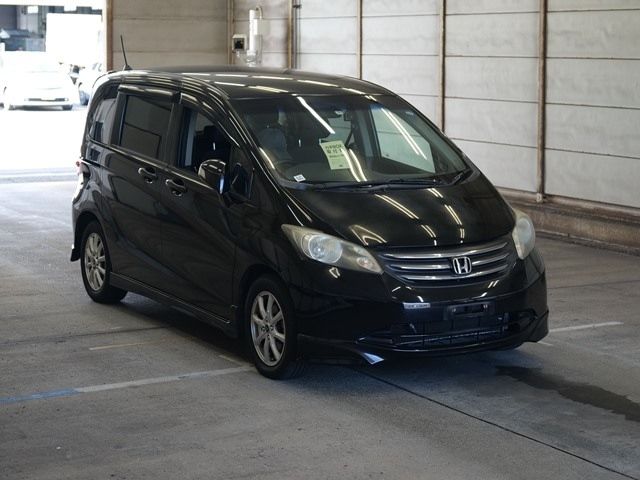 2153 Honda Freed GB3 2011 г. (ARAI Bayside)