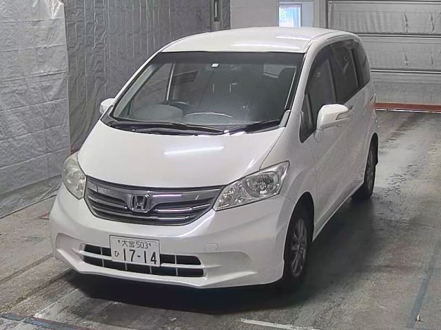 2598 Honda Freed GB3 2013 г. (HERO)