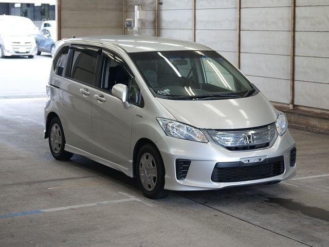 2607 Honda Freed GP3 2013 г. (ARAI Bayside)