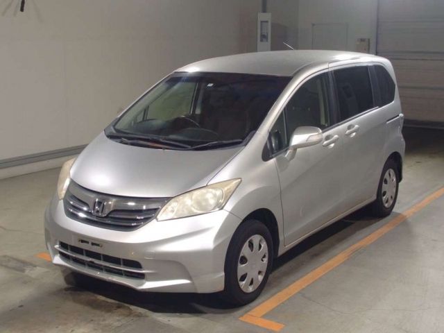 30 Honda Freed GB3ｶｲ 2012 г. (TAA Minami Kyushu)