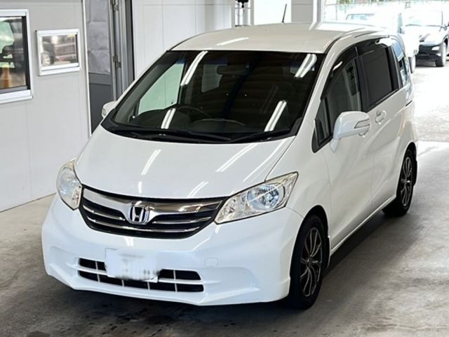 3039 Honda Freed GB3 2013 г. (KCAA Minami Kyushu)