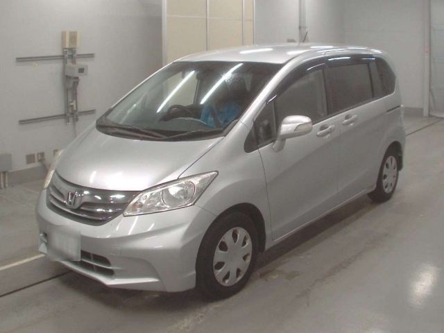 30442 Honda Freed GB3 2012 г. (CAA Tokyo)