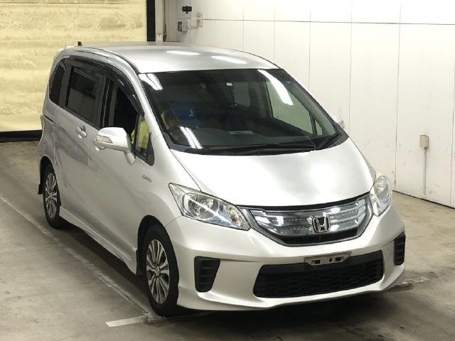 3065 Honda Freed GP3 2013 г. (IAA Osaka)