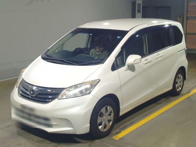 32031 Honda Freed GB3 2013 г. (TAA Yokohama)