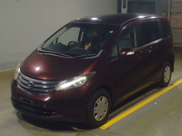 33016 Honda Freed GB3 2011 г. (TAA Yokohama)