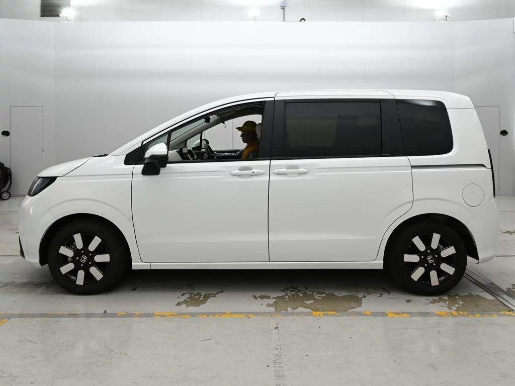 Honda Freed GT1 2024