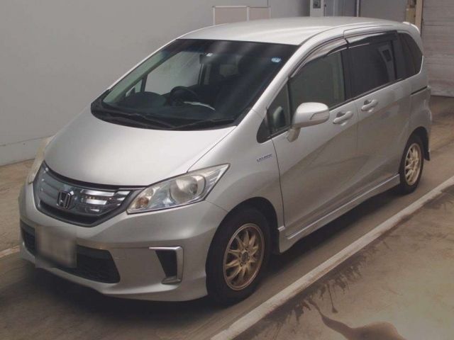 4090 Honda Freed GP3 2013 г. (TAA Kantou)