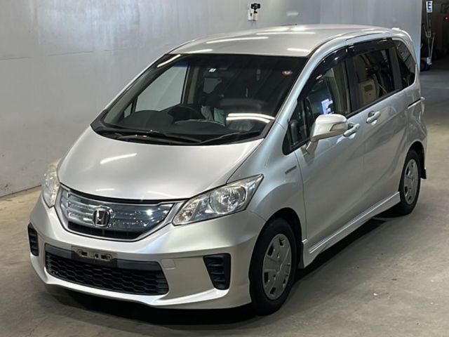 4106 Honda Freed GP3 2013 г. (KCAA Fukuoka)