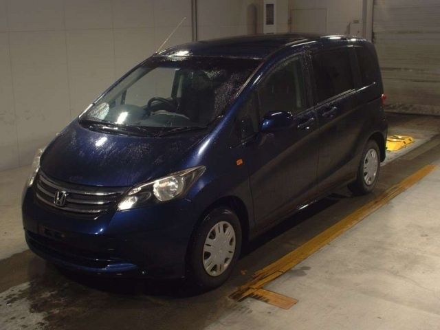 4792 Honda Freed GB3 2011 г. (TAA Kyushu)