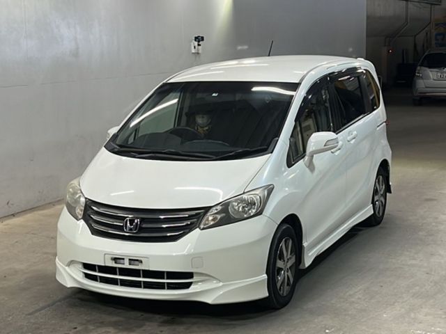 526 Honda Freed GB3 2011 г. (KCAA Fukuoka)