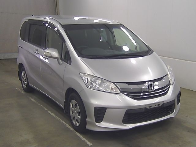 60318 Honda Freed GB3 2014 г. (Honda Kyushu)