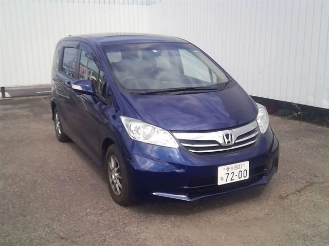 6708 Honda Freed GB3 2013 г. (NAA Osaka)