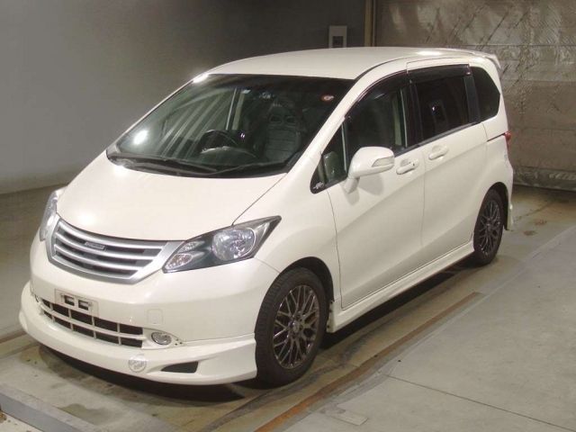 70039 Honda Freed GB3 2011 г. (TAA Kinki)