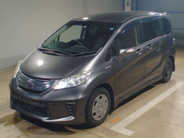 7321 Honda Freed GP3 2012 г. (TAA Kinki)