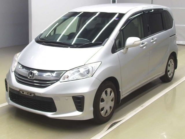 74038 Honda Freed GB3 2015 г. (TAA Yokohama)