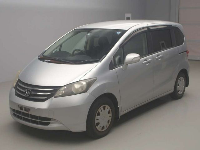 80034 Honda Freed GB3 2011 г. (TAA Yokohama)