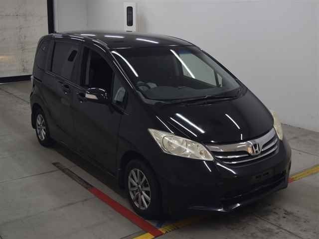 90302 Honda Freed GB3 2012 г. (MIRIVE Osaka)