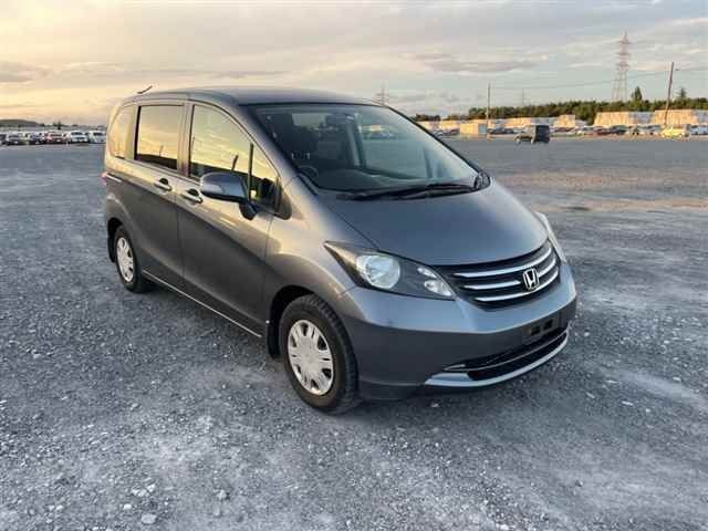 92096 Honda Freed GB3 2011 г. (MIRIVE Saitama)