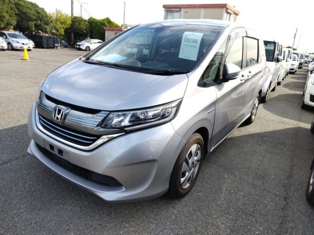 9266 Honda Freed GB7 2018 г. (LUM Kobe Nyusatsu)