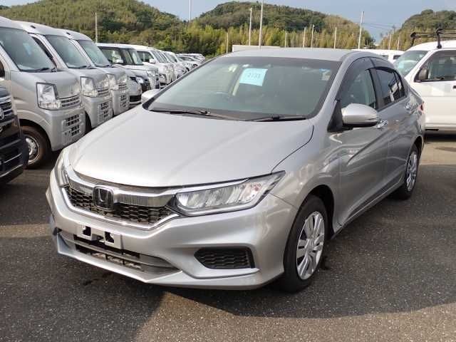 2133 Honda Grace GM4 2018 г. (ORIX Atsugi Nyusatsu)